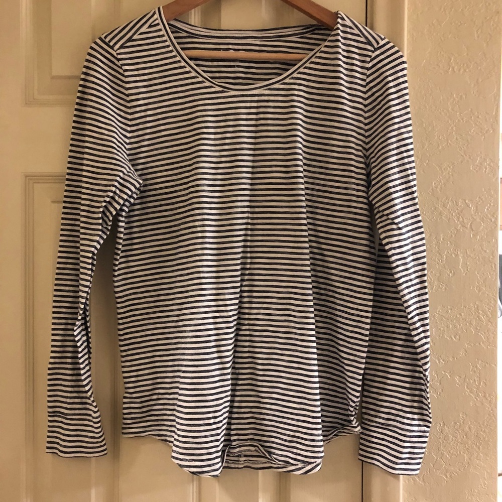 Long sleeve tee